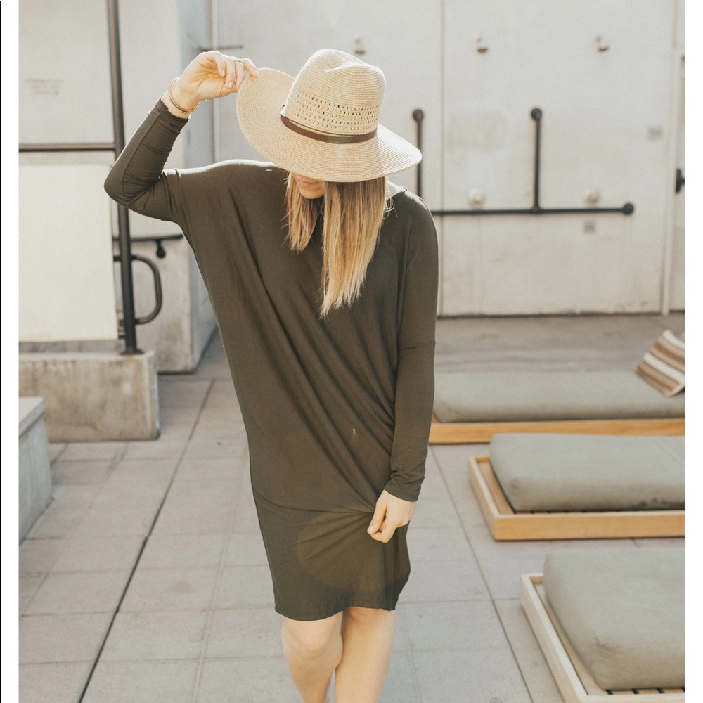 Carly Jean Los Angeles Everyday Dress